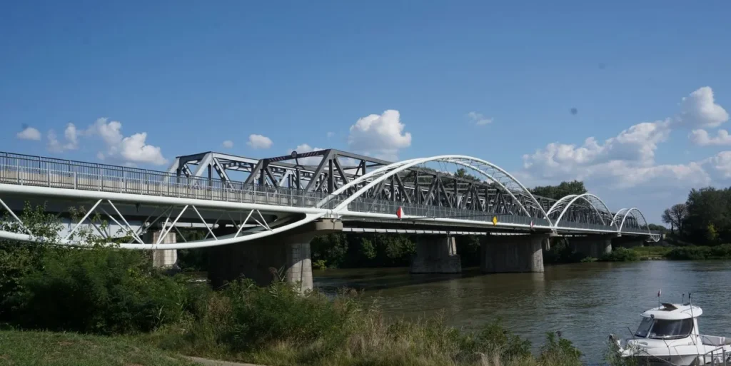 Tiszafüred kerékpáros híd